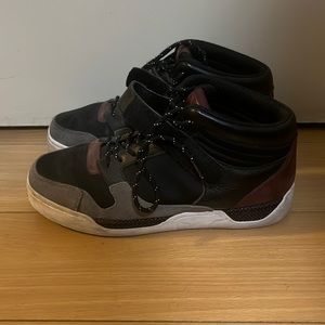 Men’s Armani sneakers size 8.5